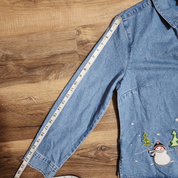 Christopher &Banks Embroidered Chambray Snowman Shirt  Size Petite Large - Picture 5 of 8